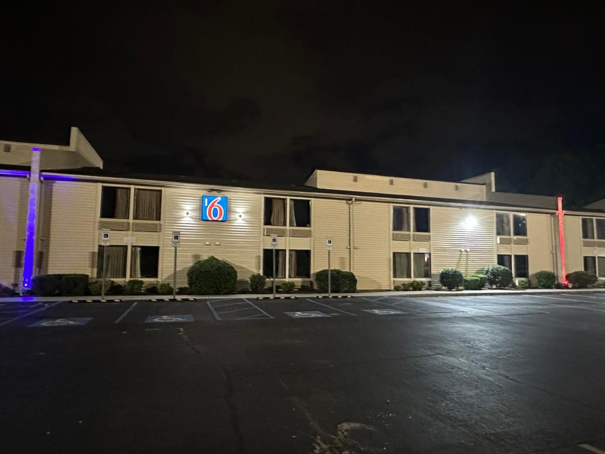 6-greensboro, Nc - Airport Hotel Greensboro