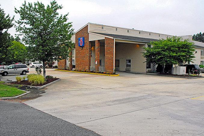 6-greensboro, Nc - Airport 2*